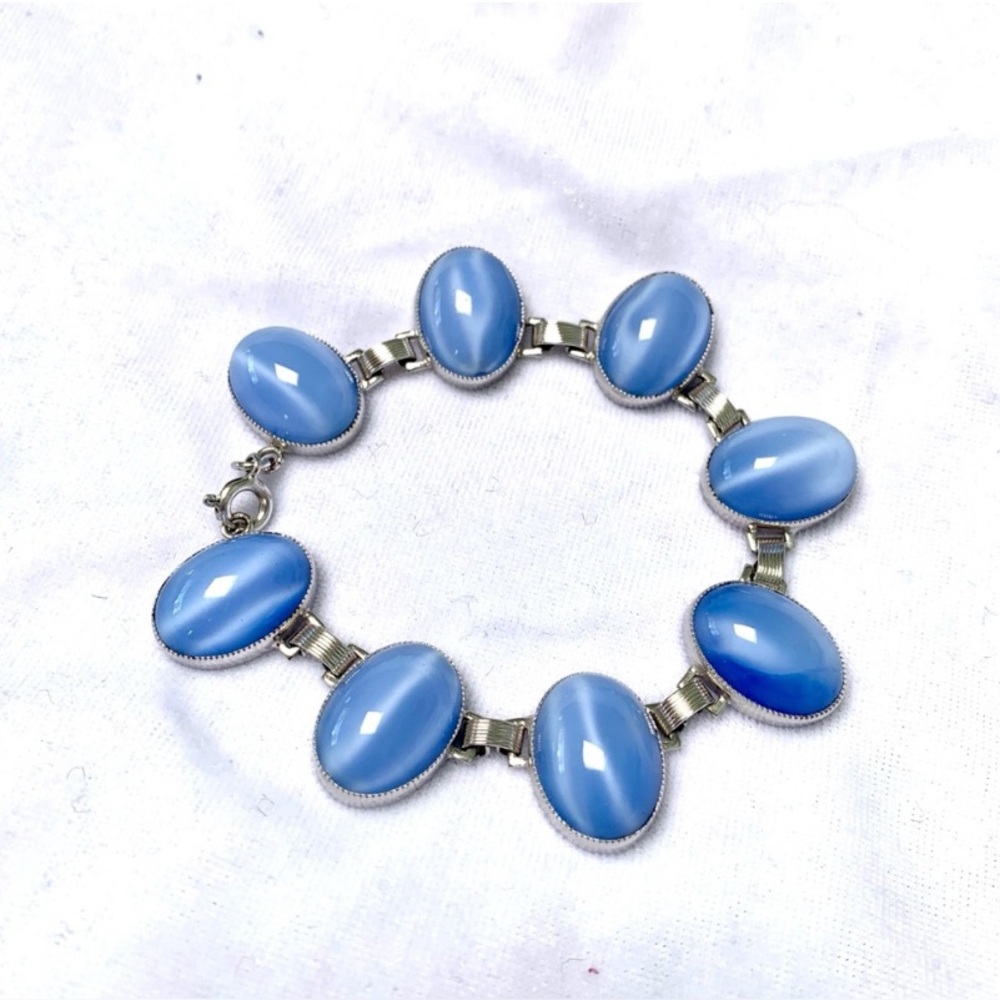 Vintage Light Blue Moon Glow Silver-toned Bracelet